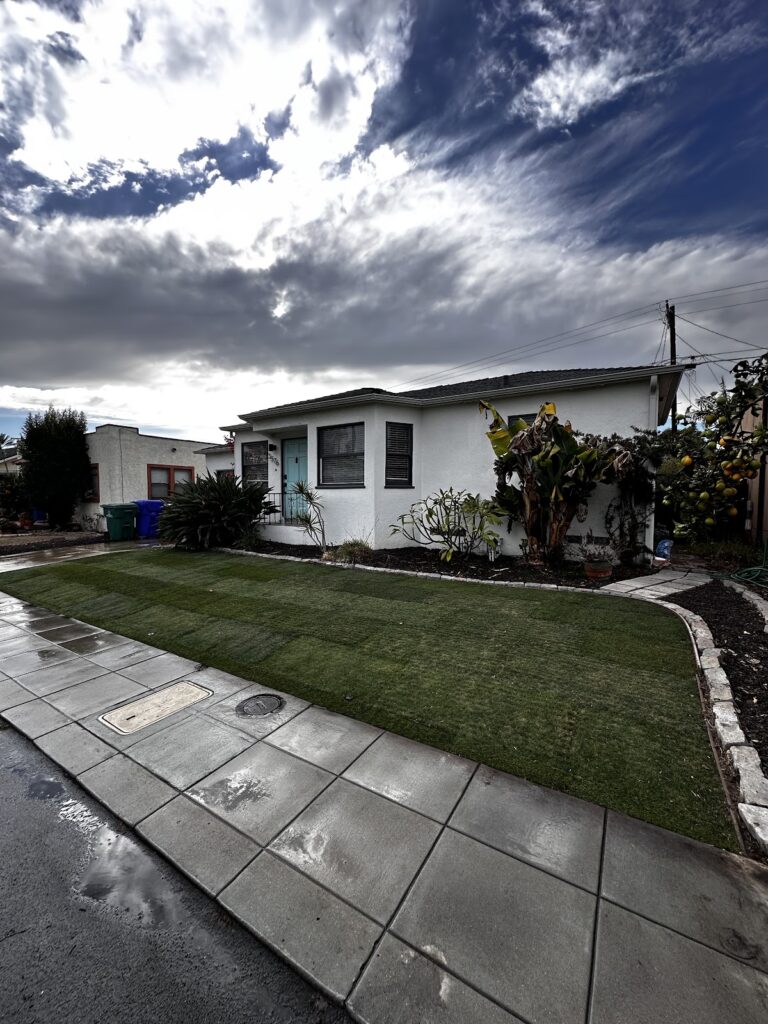 Gallery image - work by John's Lawn & Garden Landscaping in San Diego, CA