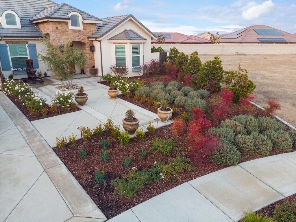Gallery image - work by Lesaca Landscape Company, Inc. in Bakersfield, CA