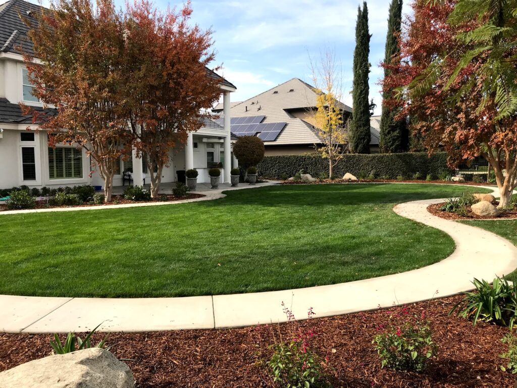 Gallery image - work by Lesaca Landscape Company, Inc. in Bakersfield, CA