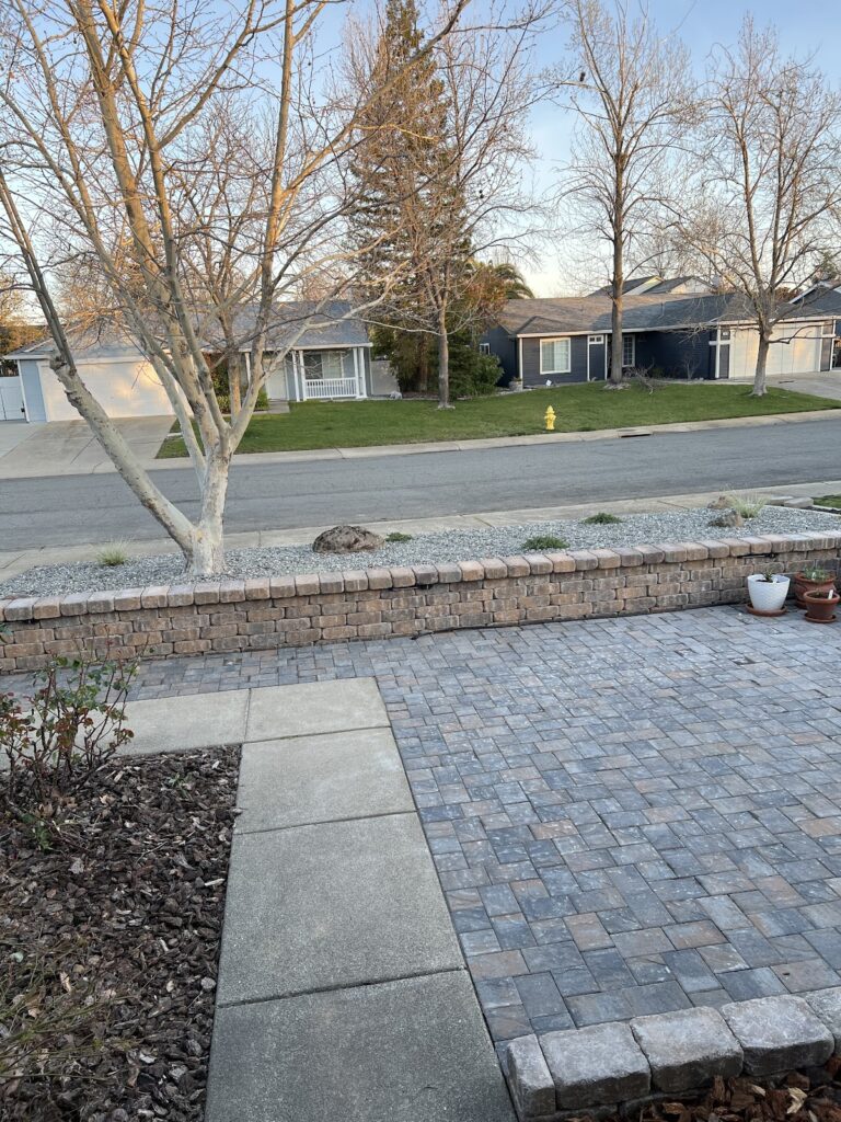 google-ChIJNRP_EANx0WgRQLxKi7PbwzI-2-3 - work by Clifford Landscape Contractors in Redding, CA
