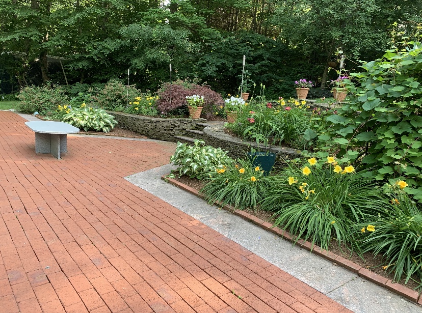 Gallery image - work by JR Landscaping in Cumberland, RI