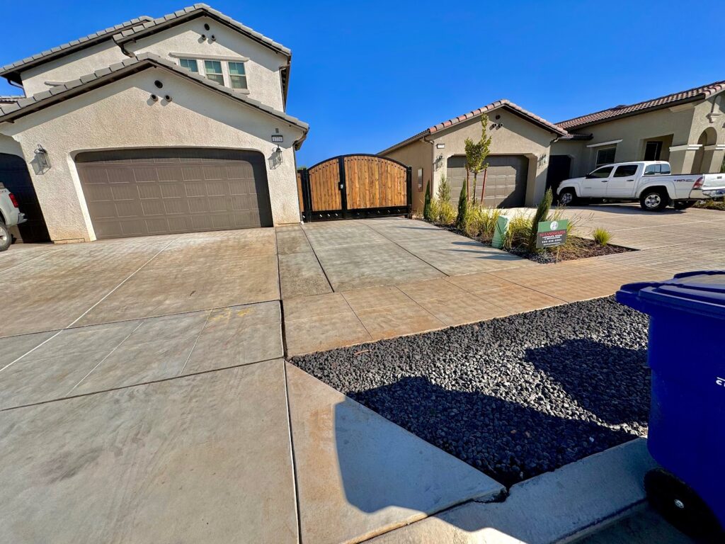 Gallery image - work by SGLandscapes in Reedley, CA