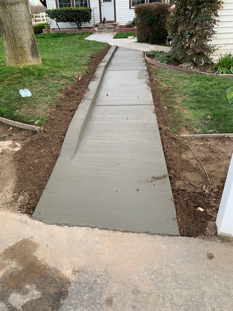 Gallery image - work by SGLandscapes in Reedley, CA