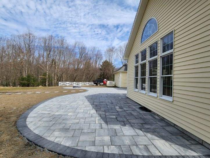 Gallery image - work by Hernandez & Sons Landscaping LLC in Providence, RI
