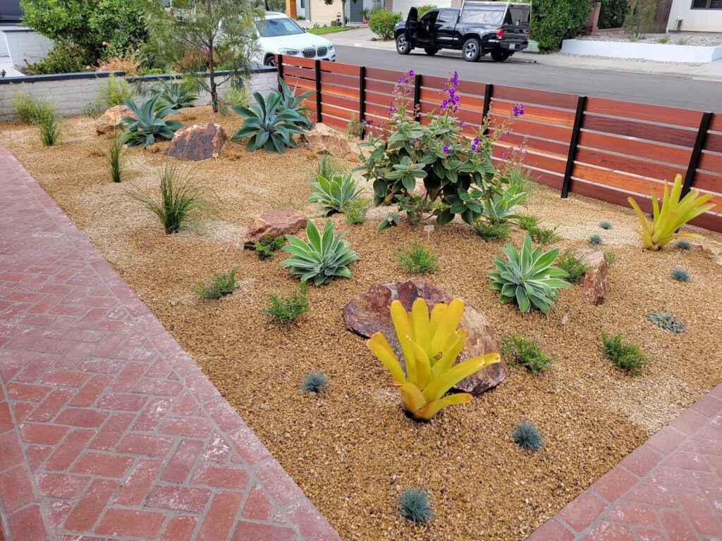 Gallery image - work by Del Mar Landscapes in San Diego, CA