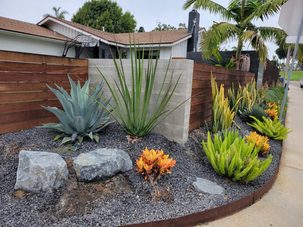 Gallery image - work by Del Mar Landscapes in San Diego, CA
