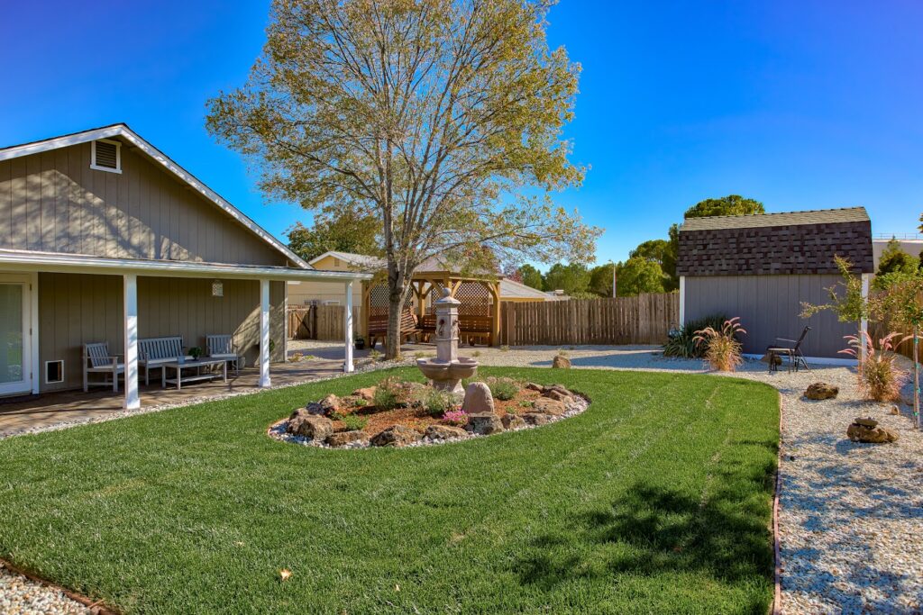 google-ChIJcx995r3r0lQRNrDn3fguuDw-3-3 - work by Complete Lawn & Landscape in Redding, CA