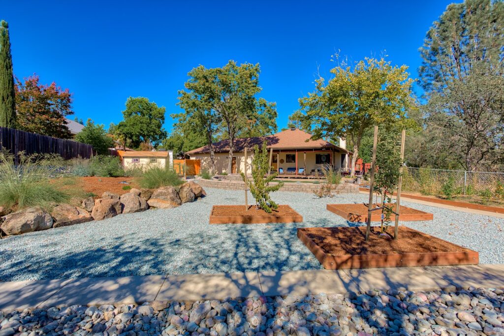 google-ChIJcx995r3r0lQRNrDn3fguuDw-4-2 - work by Complete Lawn & Landscape in Redding, CA