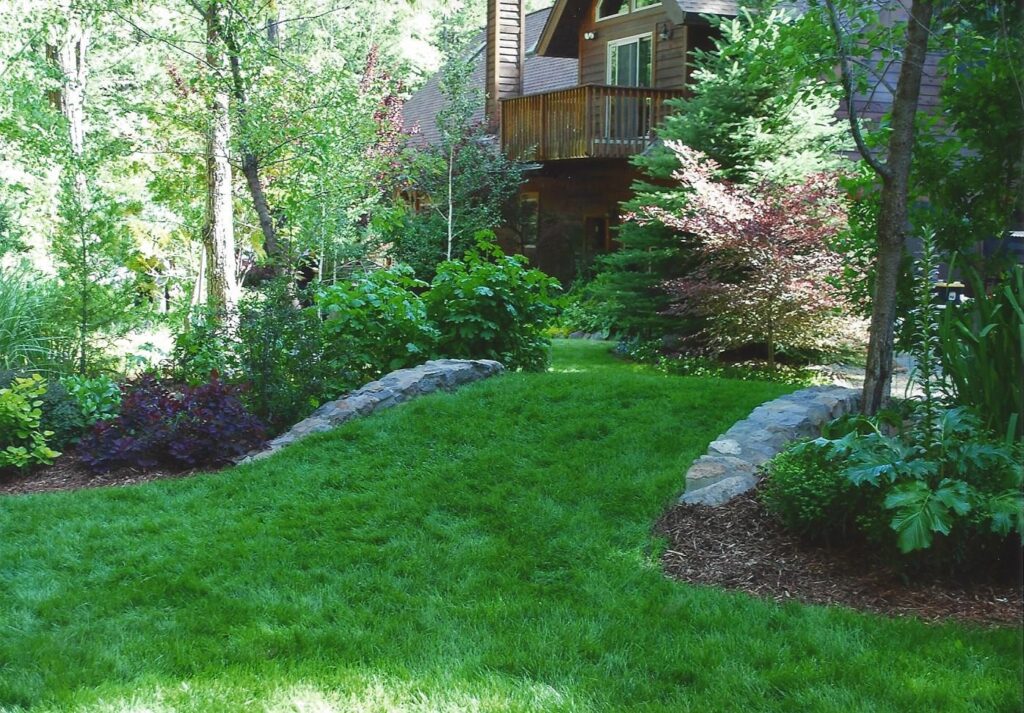 Gallery image - work by Gerety's Professional Landscape Service, Inc. in Redding, CA