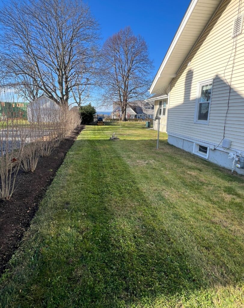 Gallery image - work by Vieira's Landscaping in East Providence, RI