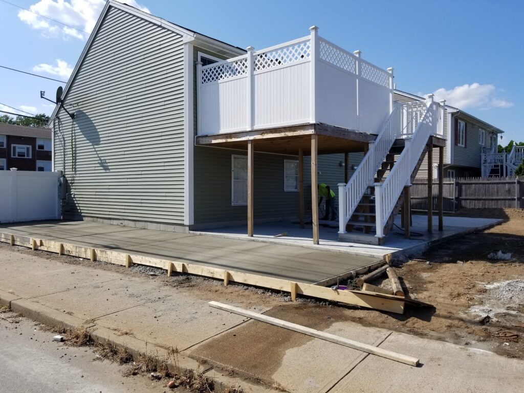 Gallery image - work by Vieira's Landscaping in East Providence, RI