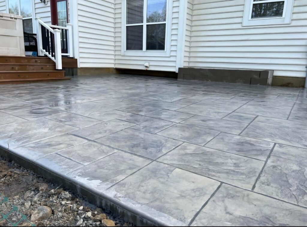 Gallery image - work by Vieira's Landscaping in East Providence, RI