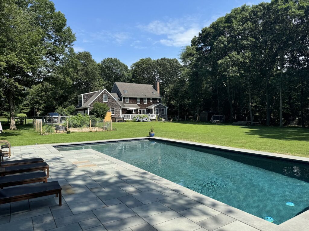 Gallery image - work by Hanson Lawn Care LLC. in Jamestown, RI