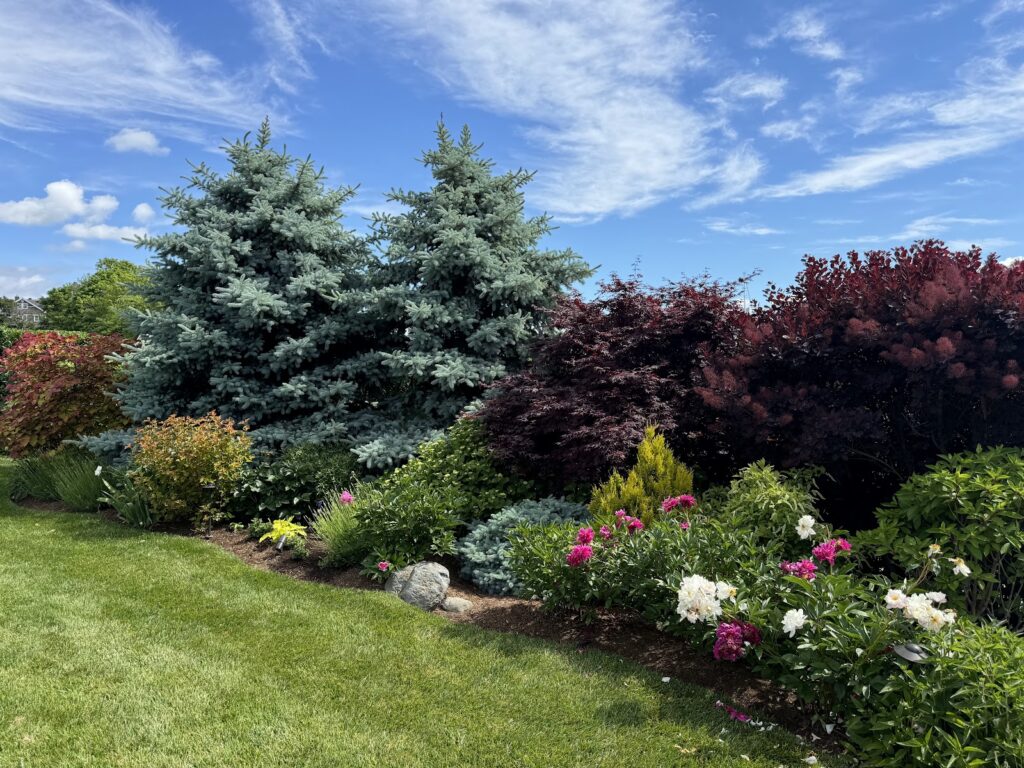 Gallery image - work by Hanson Lawn Care LLC. in Jamestown, RI