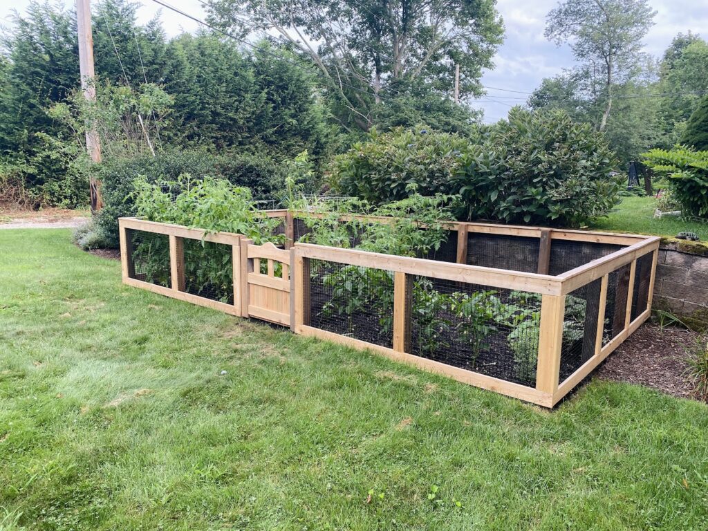 Gallery image - work by Hanson Lawn Care LLC. in Jamestown, RI