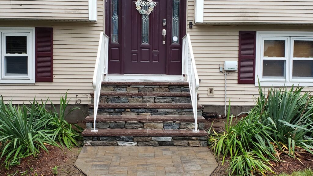 Gallery image - work by New Edge Lawns & Landscape in Woonsocket, RI