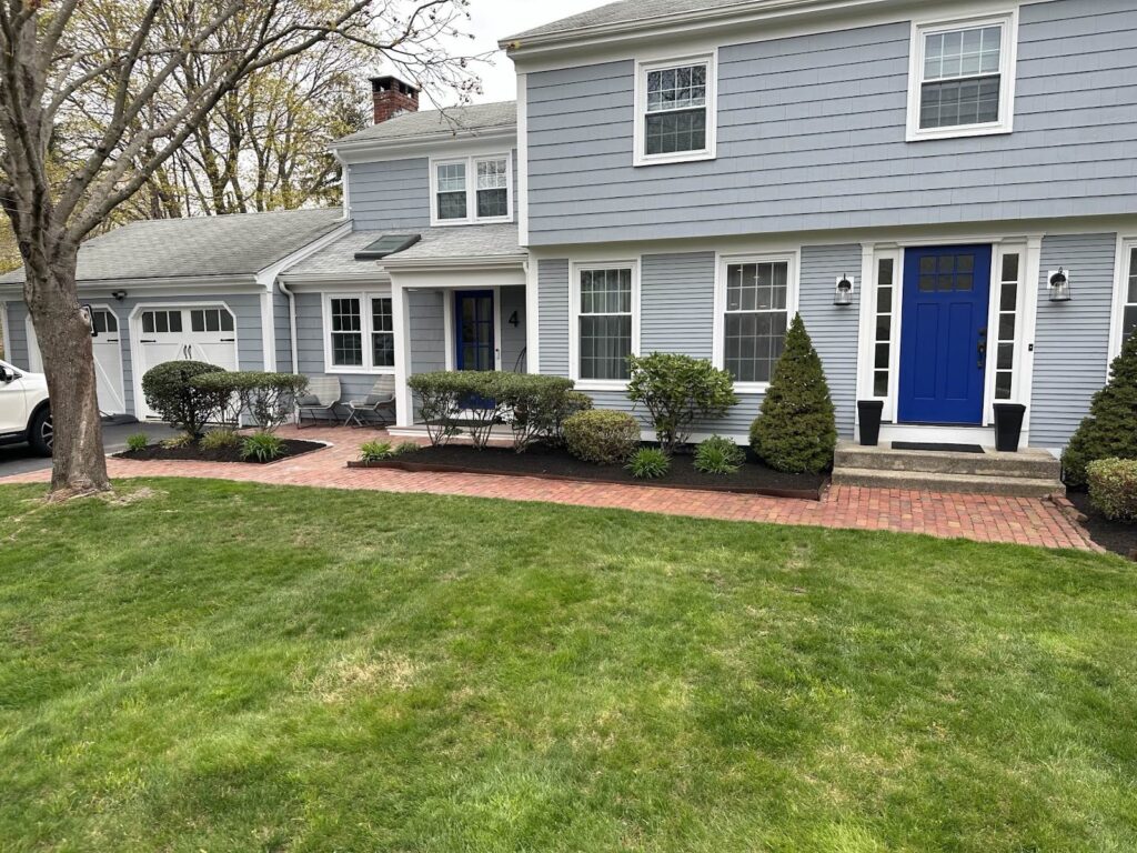 Gallery image - work by TRAPROCK Landscaping in Rumford, RI