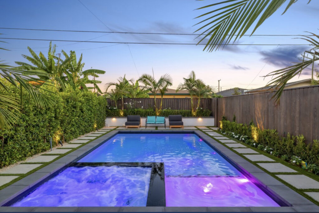 Gallery image - work by Green Grounds Landscape Services in Los Angeles, CA