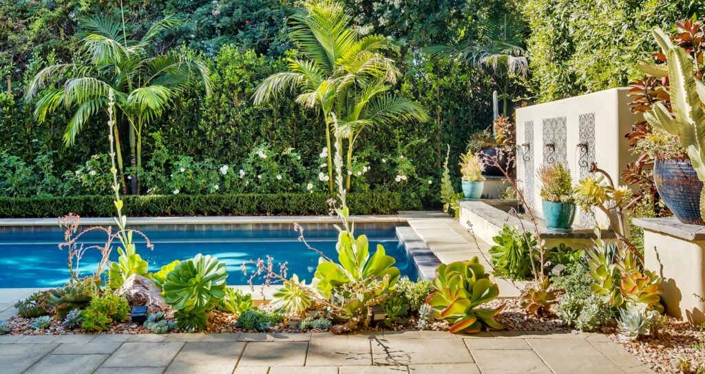Gallery image - work by Green Grounds Landscape Services in Los Angeles, CA