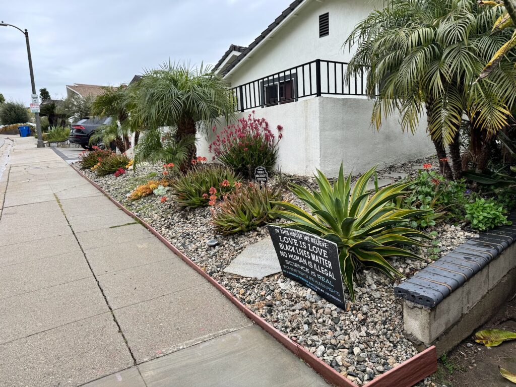 Gallery image - work by AJP LANDSCAPE INC in Los Angeles, CA